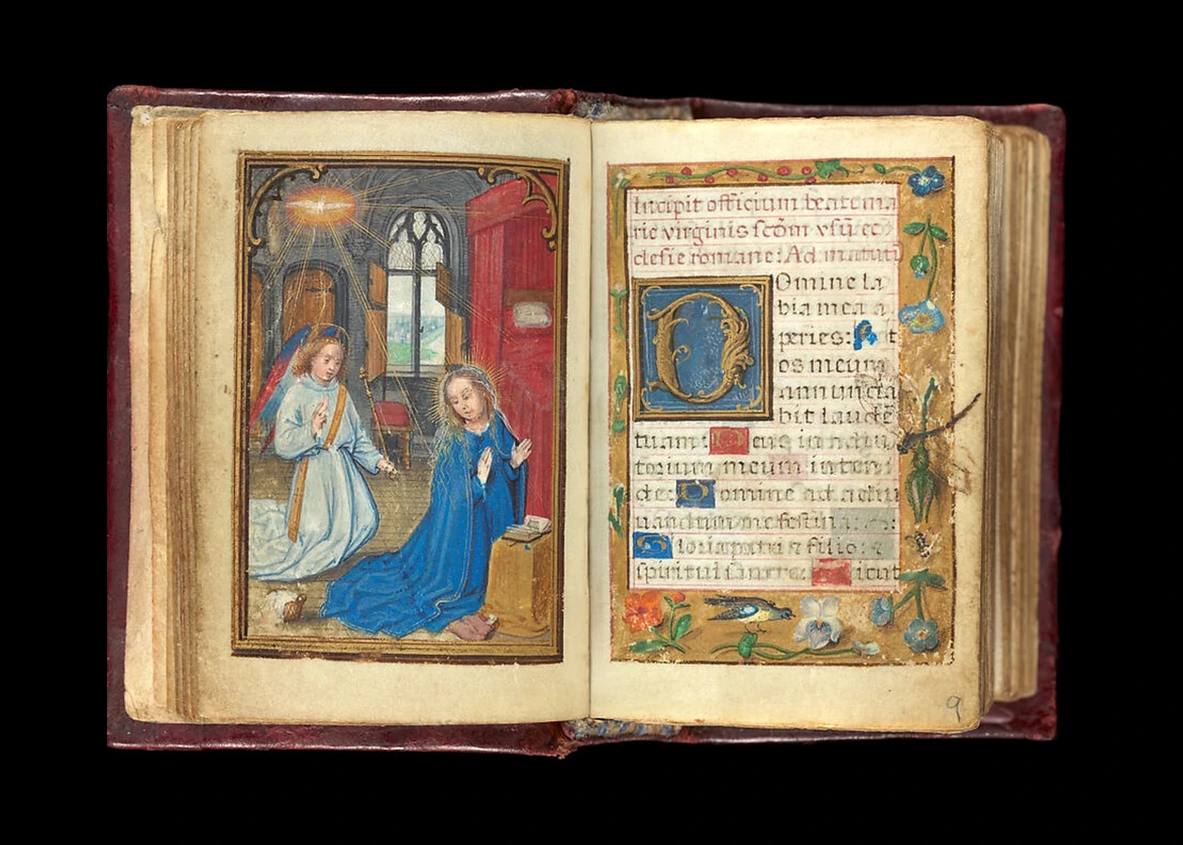 Middeleeuws handschrift met verluchte pagina als beeld voor geschiedenis.